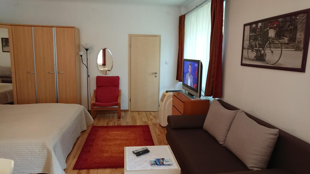 Délibáb Apartment Budapest Esterno foto
